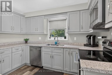 2121 MEADOWVIEW ROAD Peterborough (Ashburnham Ward 4) Ontario photo 16