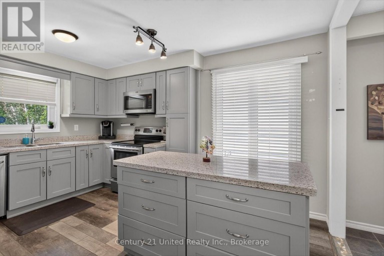 2121 MEADOWVIEW ROAD, Peterborough (Ashburnham Ward 4), Ontario, K9L1S5