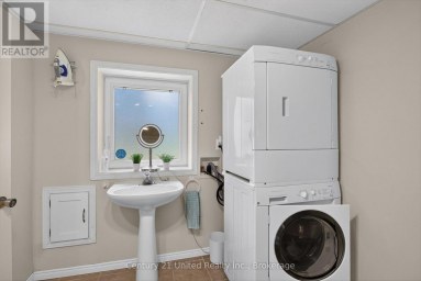 2121 MEADOWVIEW ROAD Peterborough (Ashburnham Ward 4) Ontario photo 40