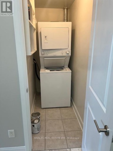 607 - 18 YORKVILLE AVENUE, Toronto (Annex), Ontario, M4W3Y8