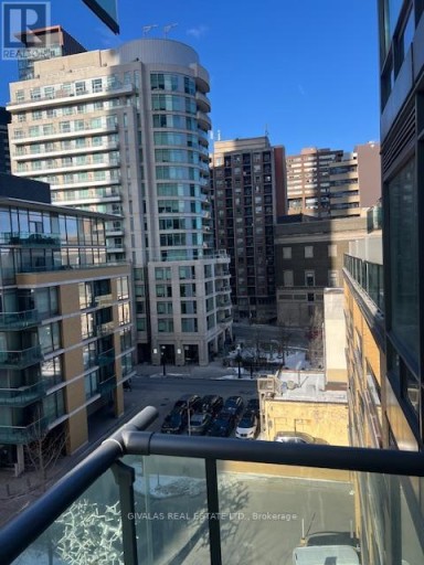 607 - 18 YORKVILLE AVENUE, Toronto (Annex), Ontario, M4W3Y8