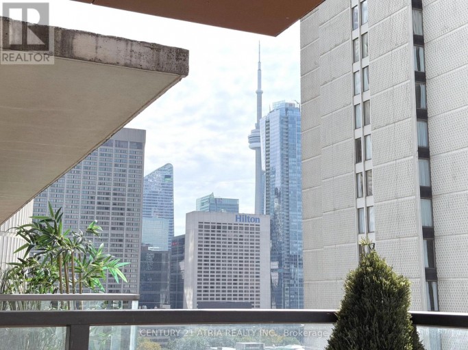 1820 - 111 ELIZABETH STREET, Toronto (Bay Street Corridor), Ontario, M5G1P7
