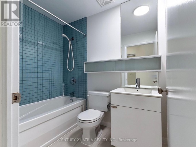 1820 - 111 ELIZABETH STREET, Toronto (Bay Street Corridor), Ontario, M5G1P7