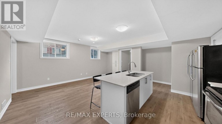 13 - 246 PENETANGUISHENE ROAD, Barrie (Georgian Drive), Ontario, L4M7C2