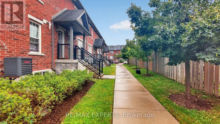 13 - 246 PENETANGUISHENE ROAD, Barrie (Georgian Drive), Ontario, L4M7C2