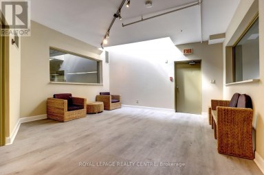201 - 1000 CEDARGLEN GATE Mississauga (Erindale) Ontario photo 32