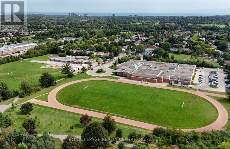 201 - 1000 CEDARGLEN GATE, Mississauga (Erindale), Ontario, L5C3Z5