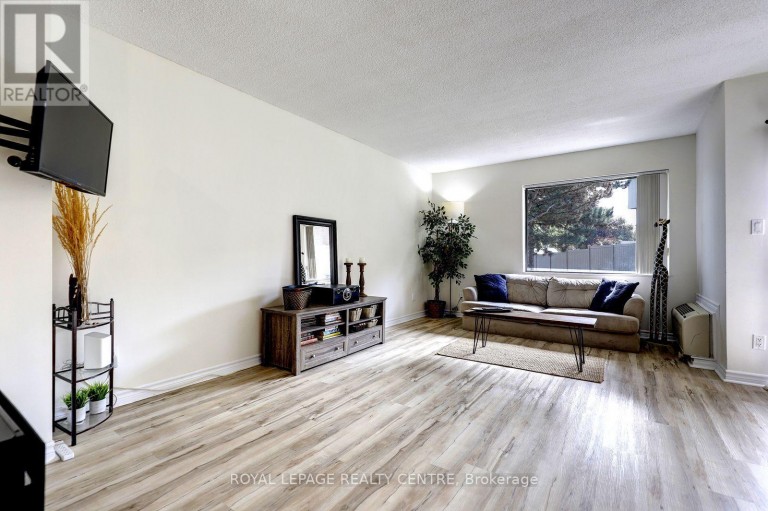 201 - 1000 CEDARGLEN GATE, Mississauga (Erindale), Ontario, L5C3Z5