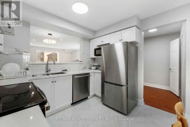 69 - 80 ACORN PLACE Mississauga (Hurontario) Ontario photo 12