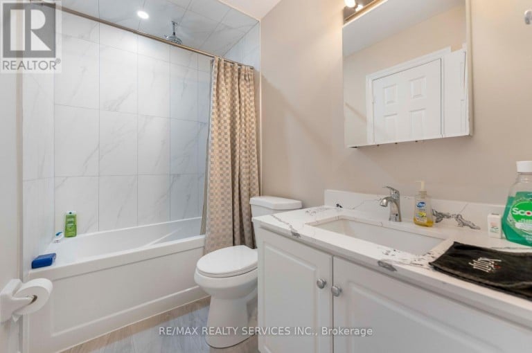 69 - 80 ACORN PLACE, Mississauga (Hurontario), Ontario, L4Z4E1