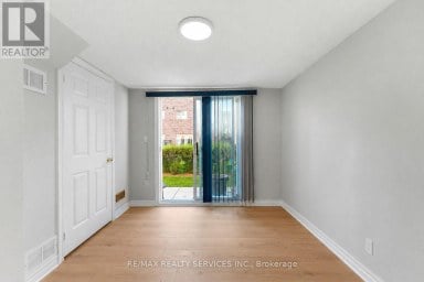 69 - 80 ACORN PLACE Mississauga (Hurontario) Ontario photo 30