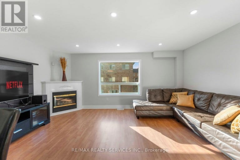 69 - 80 ACORN PLACE, Mississauga (Hurontario), Ontario, L4Z4E1