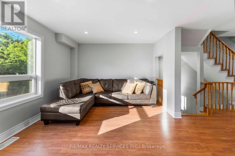 69 - 80 ACORN PLACE, Mississauga (Hurontario), Ontario, L4Z4E1