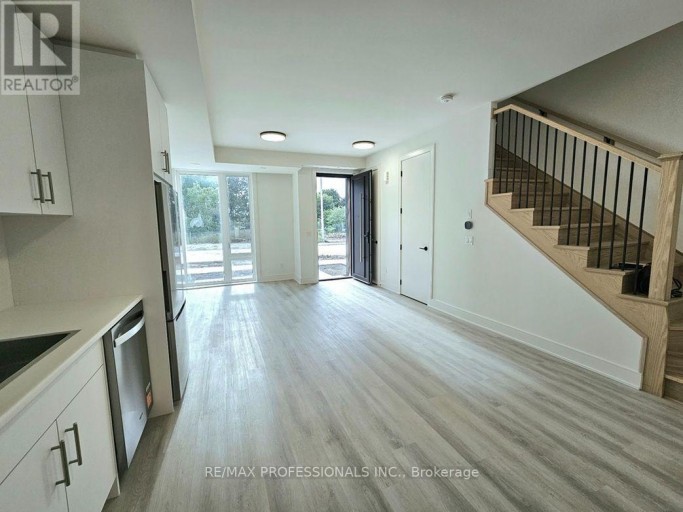 230 ELLIS AVENUE, St. Catharines (Oakdale), Ontario, L2P0H2
