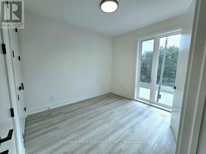 230 ELLIS AVENUE, St. Catharines (Oakdale), Ontario, L2P0H2