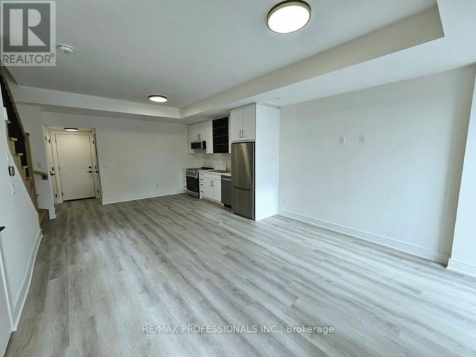 230 ELLIS AVENUE, St. Catharines (Oakdale), Ontario, L2P0H2