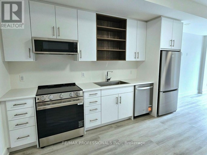 230 ELLIS AVENUE, St. Catharines (Oakdale), Ontario, L2P0H2