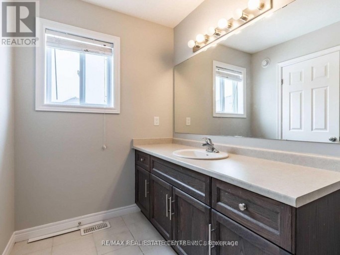 UPPER - 270 AMBROUS CRESCENT, Guelph (Kortright East), Ontario, N1G0G2