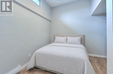 34 - 120 NONQUON ROAD Oshawa (Centennial) Ontario photo 13