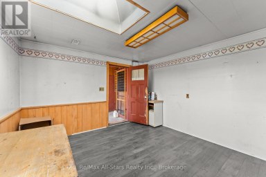 202 WEST STREET S Kawartha Lakes (Fenelon) Ontario photo 17