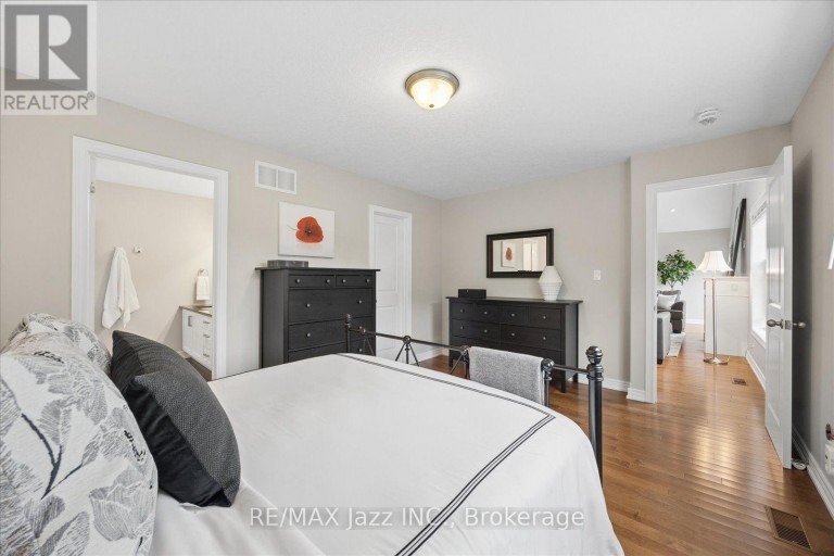 11 BIGWOOD CRESCENT, Port Hope, Ontario, L1A0C8