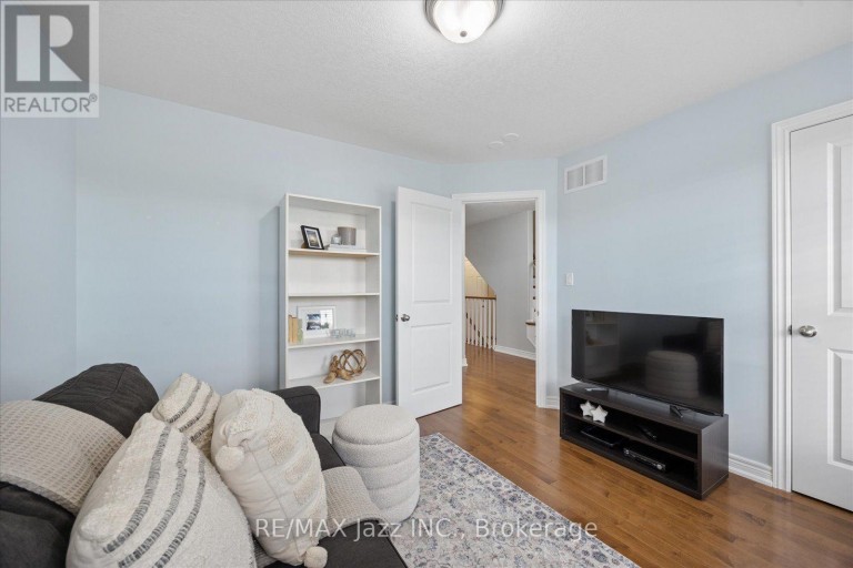 11 BIGWOOD CRESCENT, Port Hope, Ontario, L1A0C8