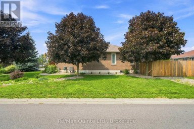 31 ESSEX DRIVE Belleville (Thurlow Ward) Ontario photo 3
