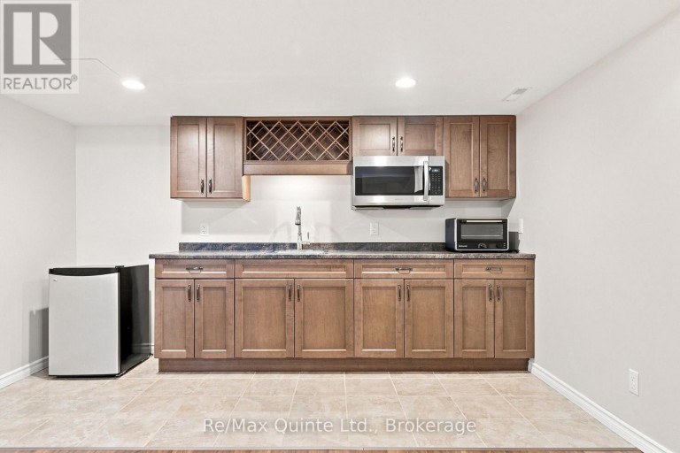 31 ESSEX DRIVE, Belleville (Thurlow Ward), Ontario, K8N0M9