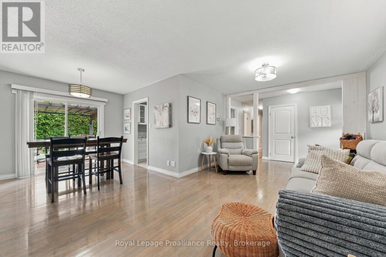 12 ORCHARD CRESCENT, Brighton, Ontario, K0K1H0