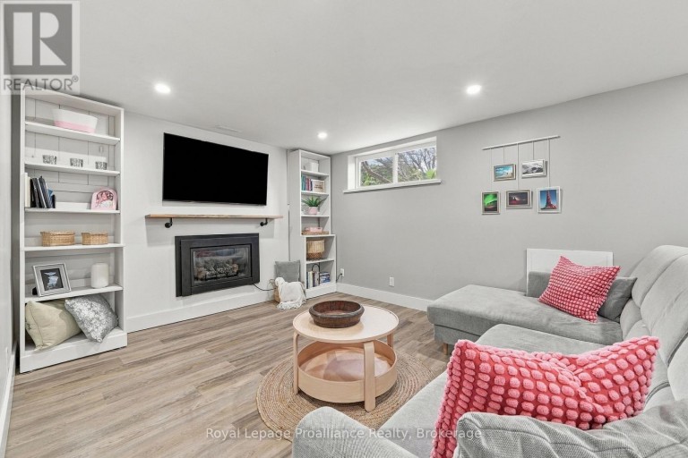 12 ORCHARD CRESCENT, Brighton, Ontario, K0K1H0