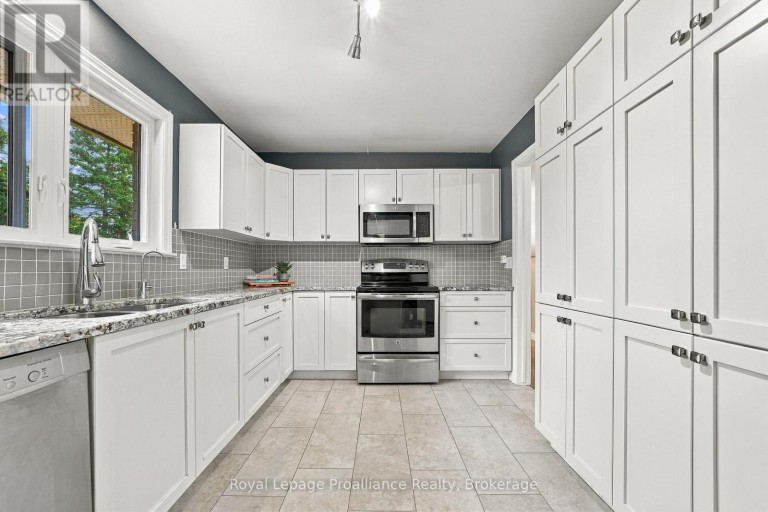 12 ORCHARD CRESCENT, Brighton, Ontario, K0K1H0