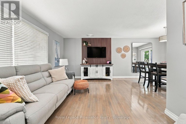 12 ORCHARD CRESCENT, Brighton, Ontario, K0K1H0