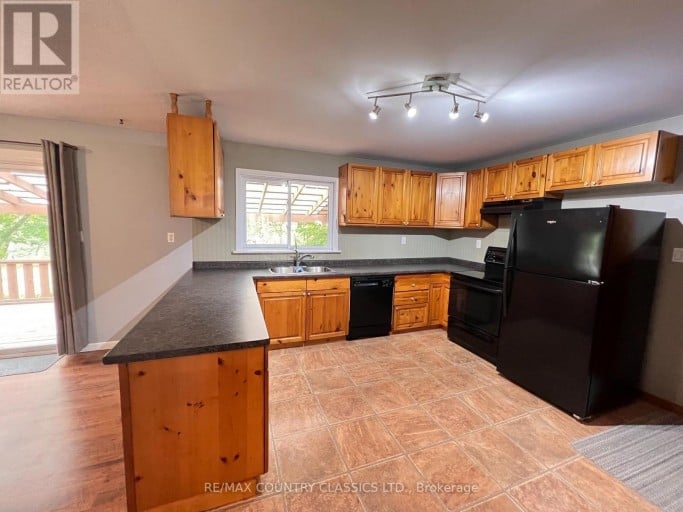 24 FIREHALL LANE, Hastings Highlands (Herschel Ward), Ontario, K0L1C0