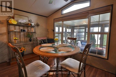 486 CTY RD 18- 50 CHERRY BEACH LANE Prince Edward County (Athol Ward) Ontario photo 11