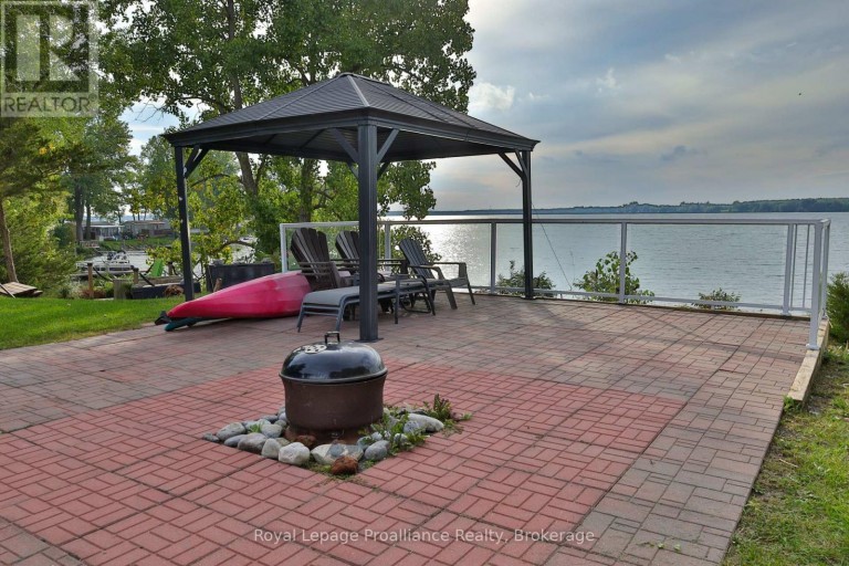 486 CTY RD 18- 50 CHERRY BEACH LANE, Prince Edward County (Athol Ward), Ontario, K0K2T0