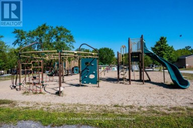486 CTY RD 18- 50 CHERRY BEACH LANE Prince Edward County (Athol Ward) Ontario photo 42