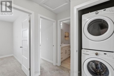 954 WEST VILLAGE SQUARE London North (North M) Ontario photo 23