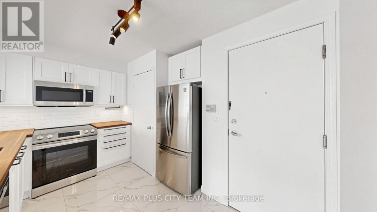 827 - 600 QUEENS QUAY W, Toronto (Waterfront Communities), Ontario, M5V3M3