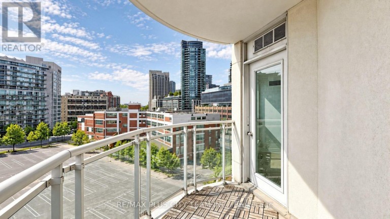 827 - 600 QUEENS QUAY W, Toronto (Waterfront Communities), Ontario, M5V3M3