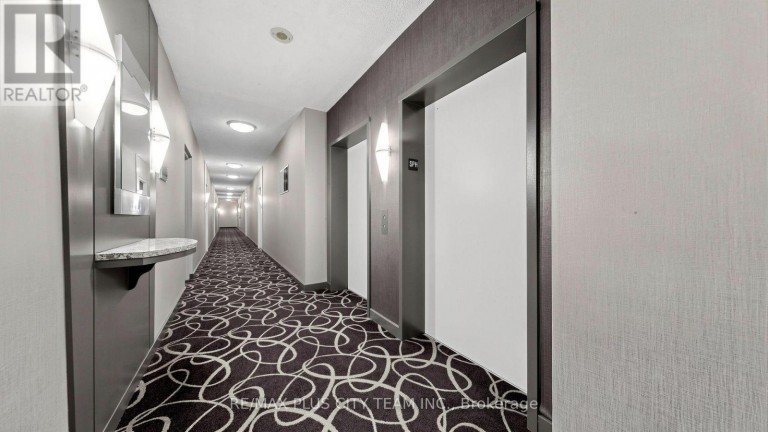 827 - 600 QUEENS QUAY W, Toronto (Waterfront Communities), Ontario, M5V3M3