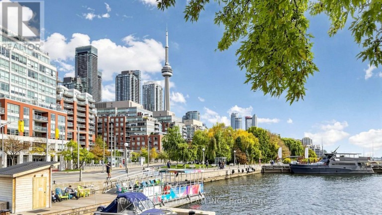 827 - 600 QUEENS QUAY W, Toronto (Waterfront Communities), Ontario, M5V3M3