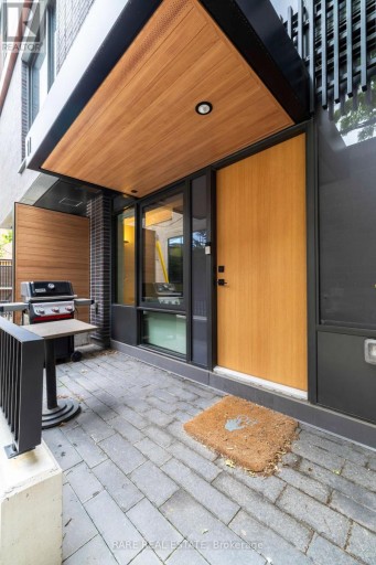 TH113 - 28 EASTERN AVENUE, Toronto (Moss Park), Ontario, M5A0Y2