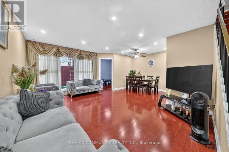 1067 - 100 MORNELLE COURT, Toronto (Morningside), Ontario, M1E4X2