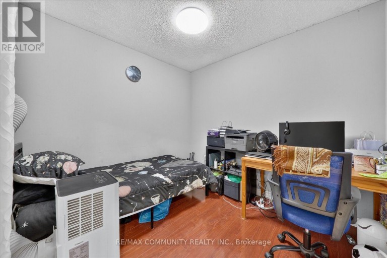 1067 - 100 MORNELLE COURT, Toronto (Morningside), Ontario, M1E4X2