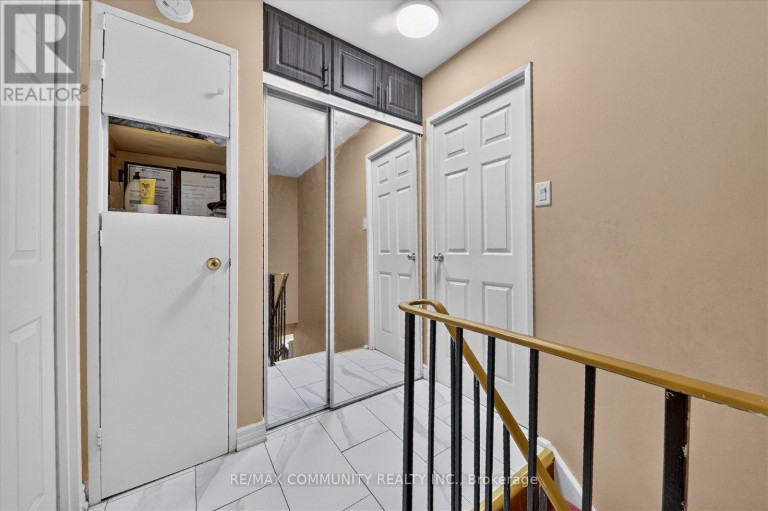 1067 - 100 MORNELLE COURT, Toronto (Morningside), Ontario, M1E4X2