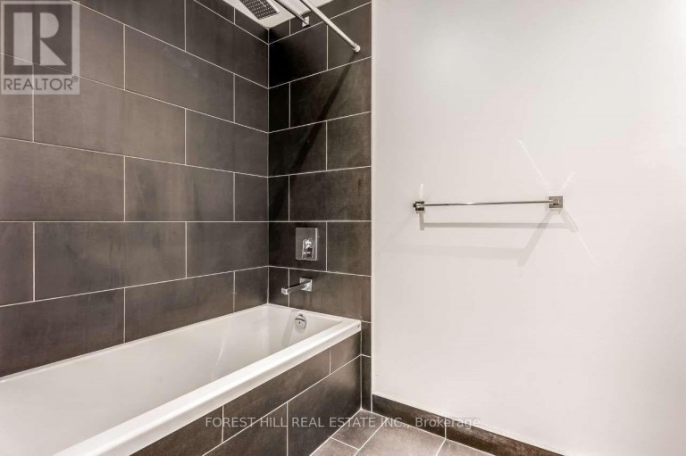212 - 246 LOGAN AVENUE, Toronto (South Riverdale), Ontario, M4M0E9