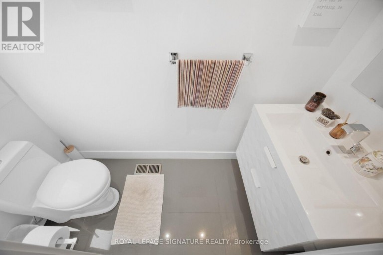 45 FURNIVAL ROAD, Toronto (O'Connor-Parkview), Ontario, M4B1W4