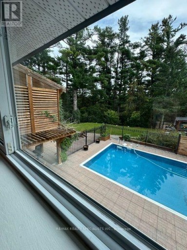UPPER - 189 LITTLE AVENUE, Barrie (Allandale Heights), Ontario, L4N6L1