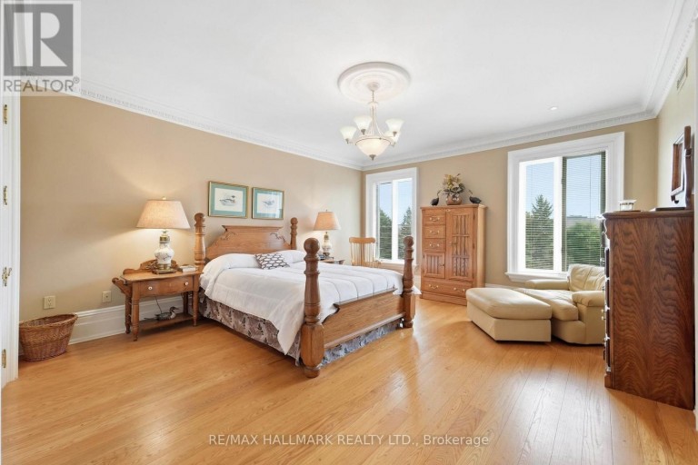 290 TOLLENDAL MILL ROAD, Barrie (South Shore), Ontario, L4N7S6