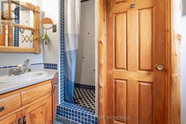 3400 BALDWICK LANE Springwater Ontario photo 17